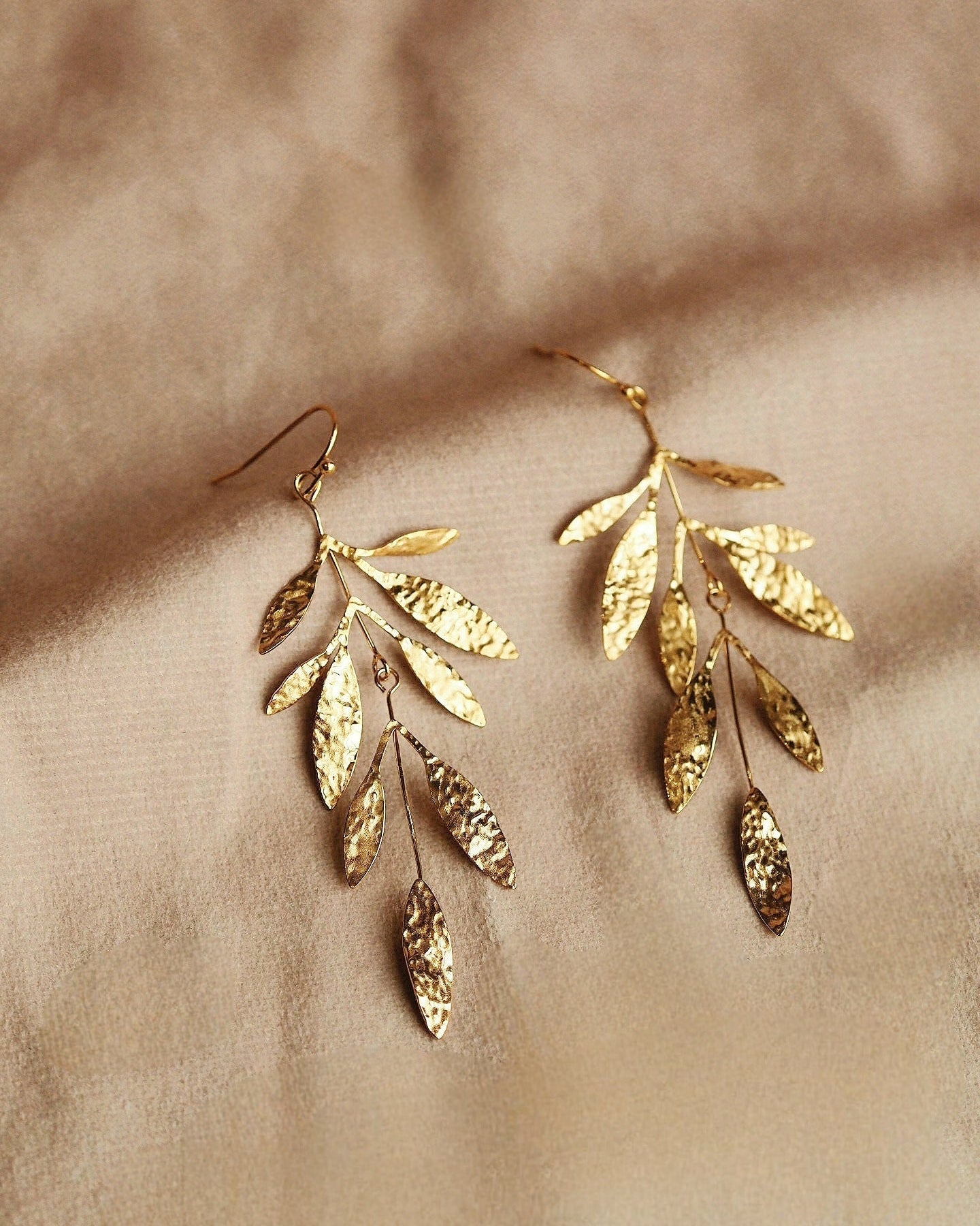 Olivia Earrings in Gold (Grande)