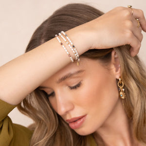 Romantic Glass Bead Bracelet With White Gemstones