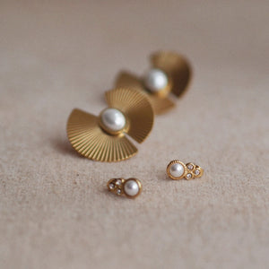 Zoelle Little Rhinestones And Pearl Earrings