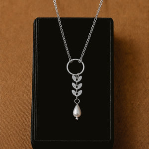 Atlas Leaf and Pearl Necklace in Silver