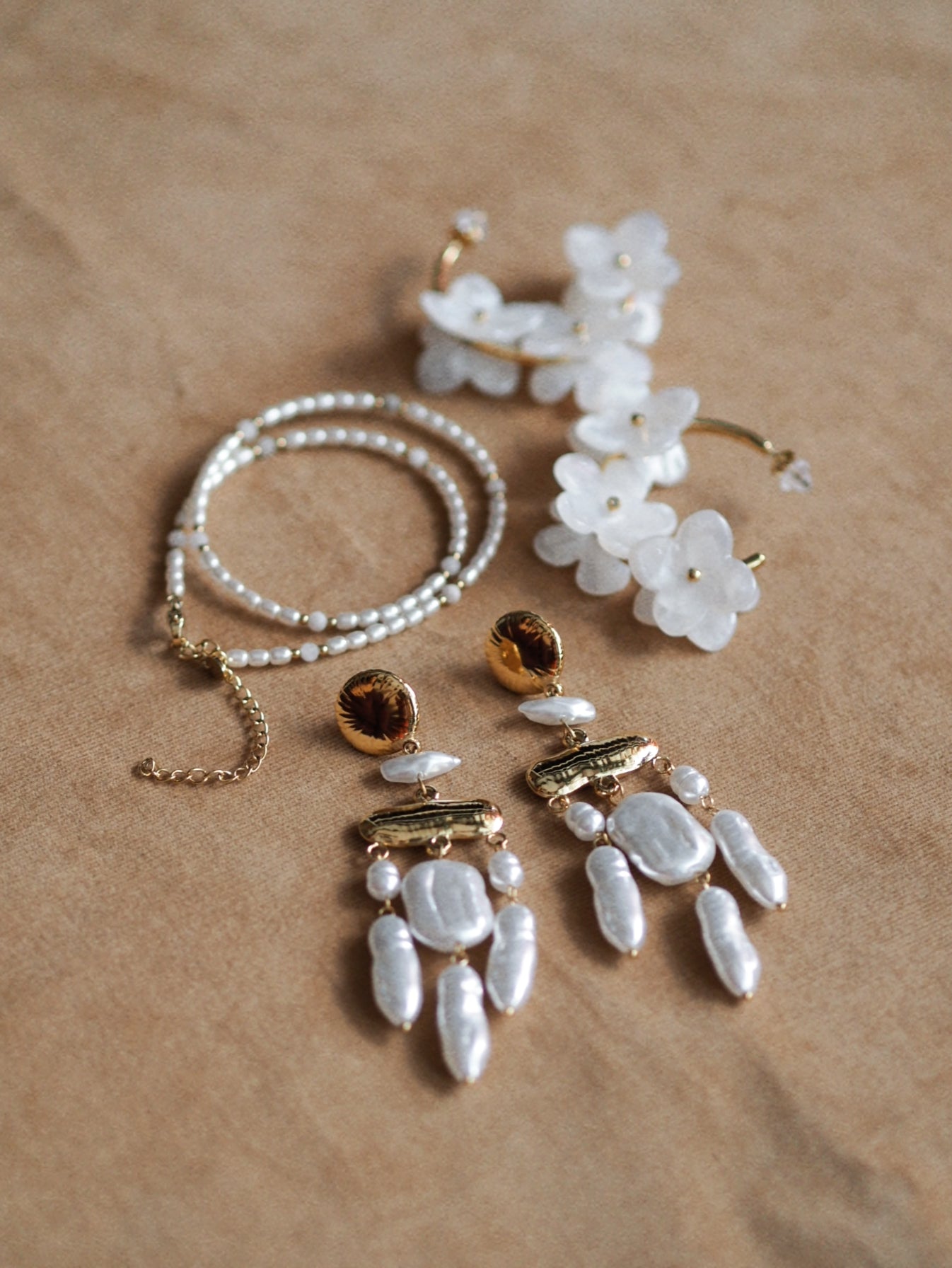 Nina lightweight Statement Earrings