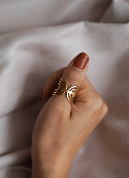 Elodie Oval Ring