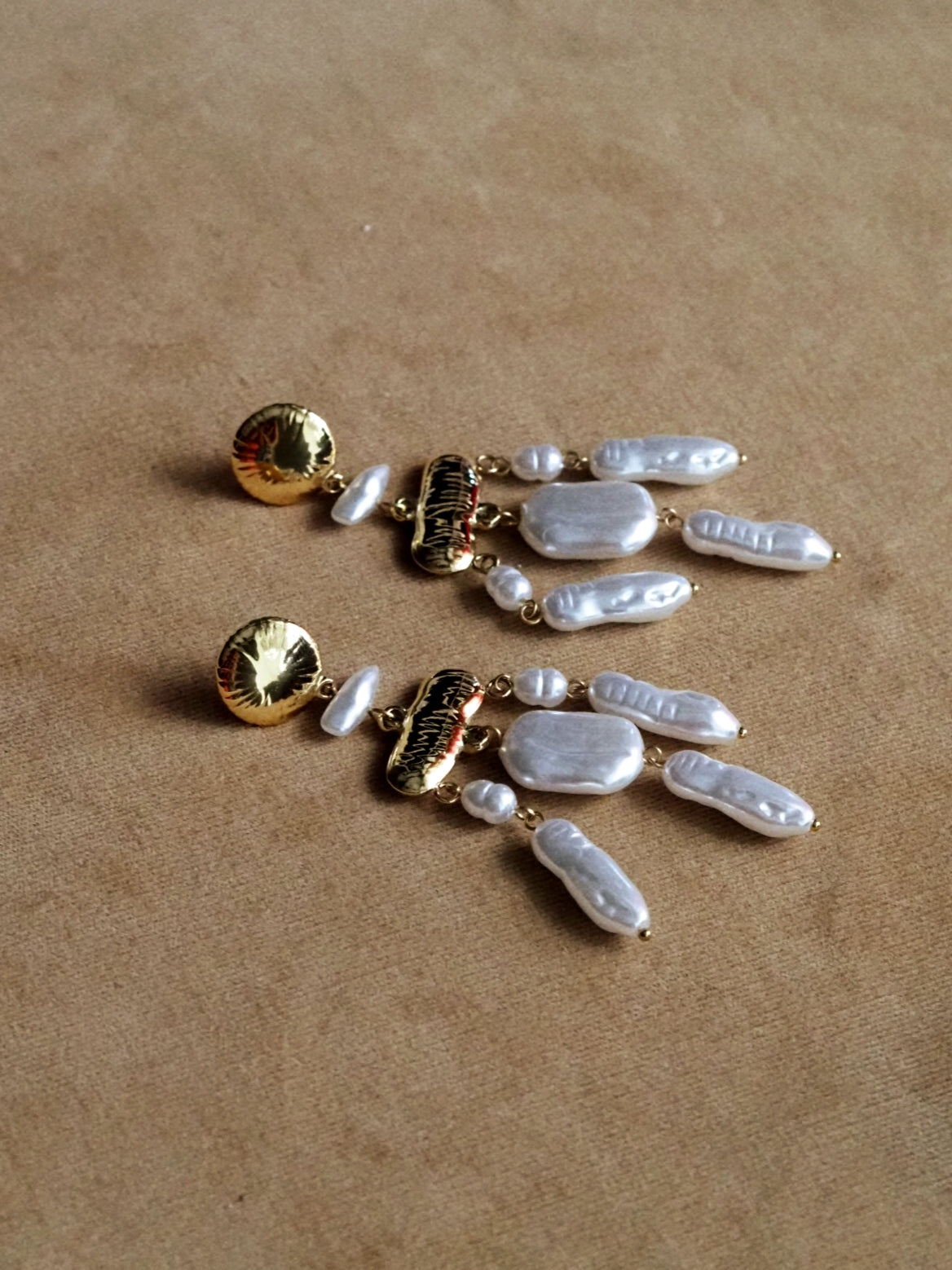 Nina lightweight Statement Earrings