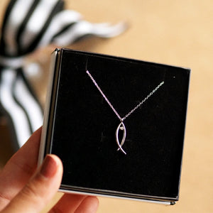 (Copy) Beautiful Simple Fish Necklace In Silver